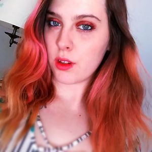 Meet your Posher, Lena